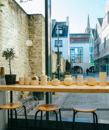 1-how-it-works/entre-pots-cafe-ceramique-quimper-01.jpg